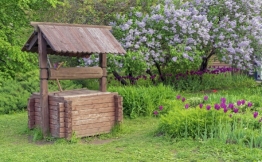 Дерев&#39;яна декоративна криниця у саду – зробіть власноруч! | Vidaron